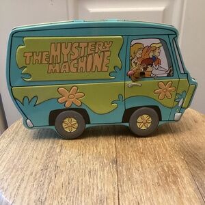 Scooby Doo Mystery Machine VanTin with the whole crew!